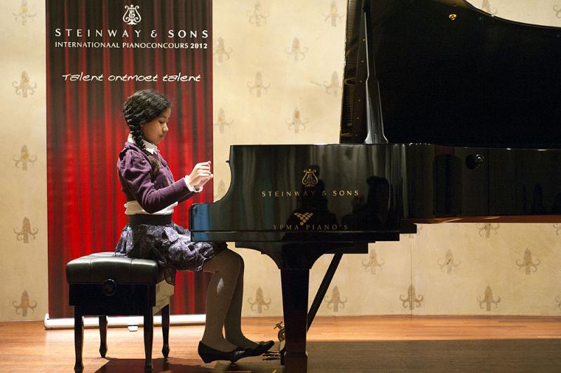 Anais op Steinway concours 2012